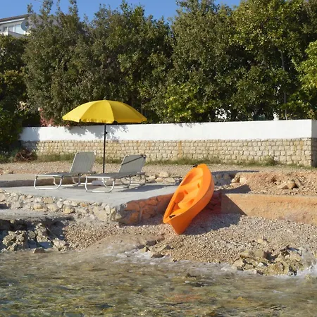 Palatisa On The With Sunbeds, Umbrella And Canoe Appartamento Kožino